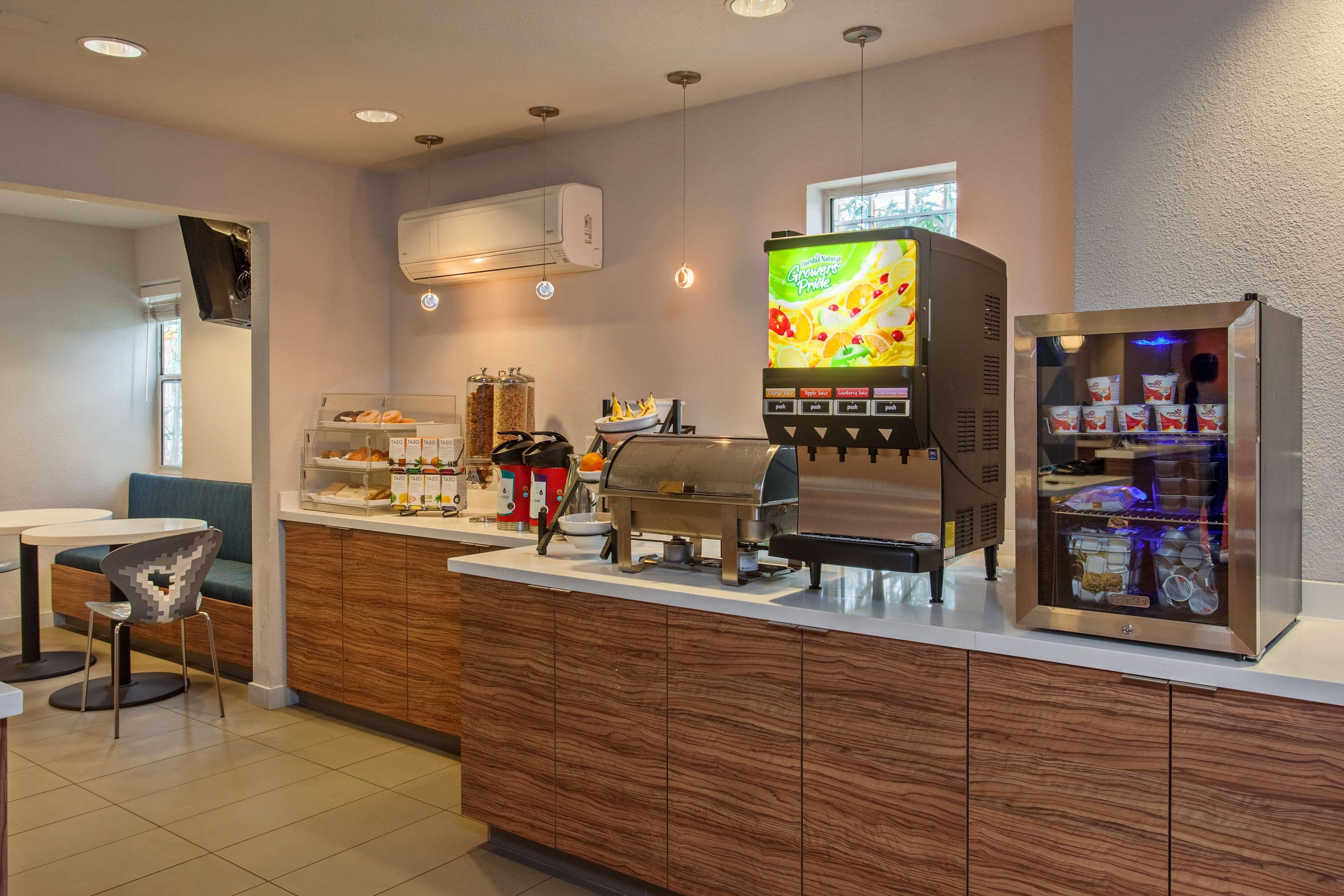Best Western Plus Executive Suites Redwood City Exterior photo